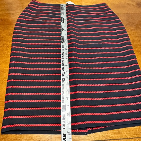 Ann Taylor Nautical Navy Red Striped Pencil Skirt office Size 10 - Picture 12 of 12